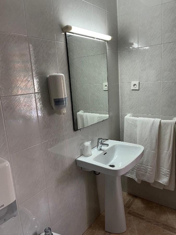 Hostal Барбате Экстерьер фото